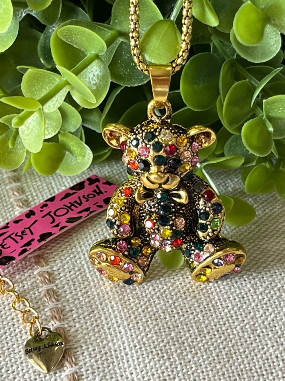 Betsey Johnson Gold Multicolor Crystal Teddy Bear Pendant Necklace 🧸🆕🧸